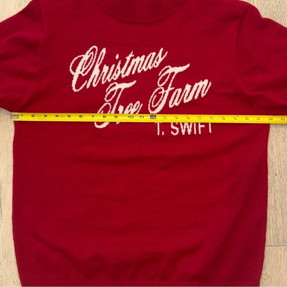 *SOLD* Taylor Swift Christmas Tree Farm Sweater - Picture 6 of 7